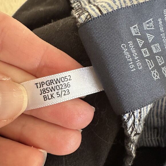 Tommy Hilfiger Shorts Womens Size 12 Black Flat Front Casual Dress Shorts - Picture 6 of 8